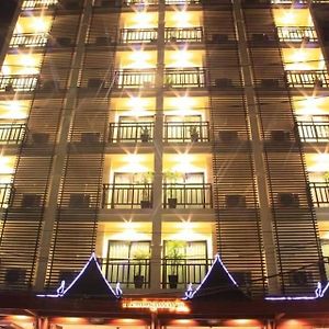 Patong Hemingways Hotel